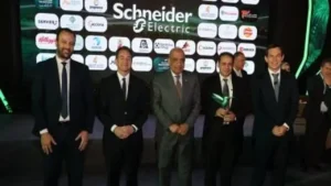 زيادة الاعتماد على بطاريات التخزين بقدرة 6 آلاف ميجا لتعزيز استقرار شبكة الكهرباء